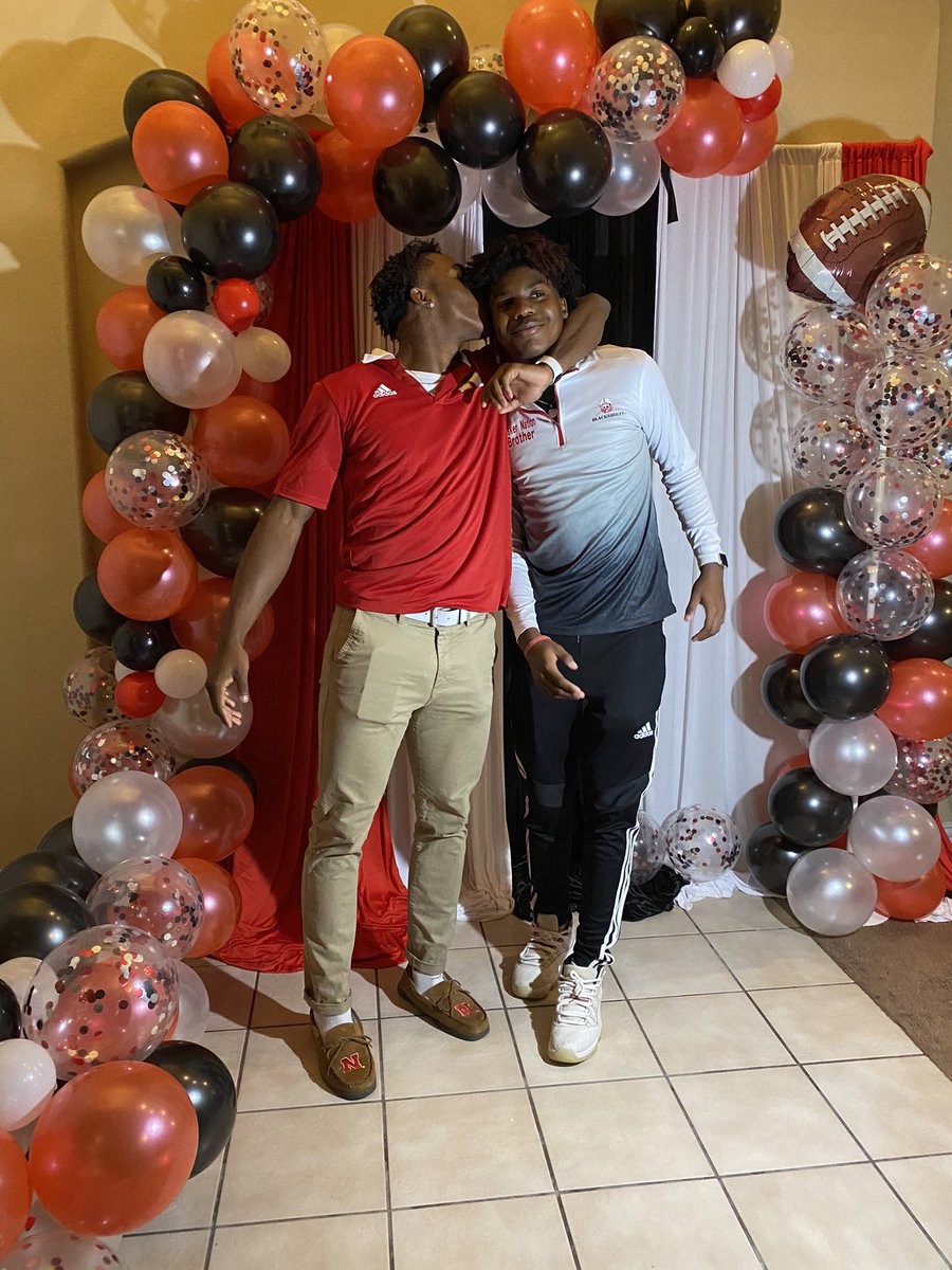 #AGTG I am extremely blessed to receive an Offer from THE University of Nebraska‼️🌽 #GBR #Thegoodlife <a href="/coach_frost/">Scott Frost</a> <a href="/CoachChinander/">Erik Chinander</a> <a href="/CoachTFisher/">Travis Fisher</a> @HuskerFBNation <a href="/FootballDesoto/">DeSoto Football</a> <a href="/CoachTraun/">Traun Roberson</a> <a href="/CoachSweeny/">Coach Sweeny</a> <a href="/marques_buford/">Marques Buford Jr🐐</a>