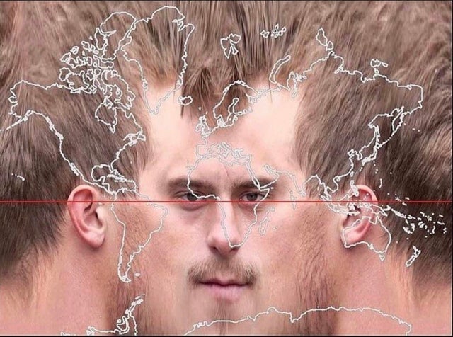 CanalTeleport's tweet photo. Así se vería un rostro humano si lo tratáramos igual que un mapa.

#Mercator #SábadosDeGeografía https://t.co/1zWmoIqb29