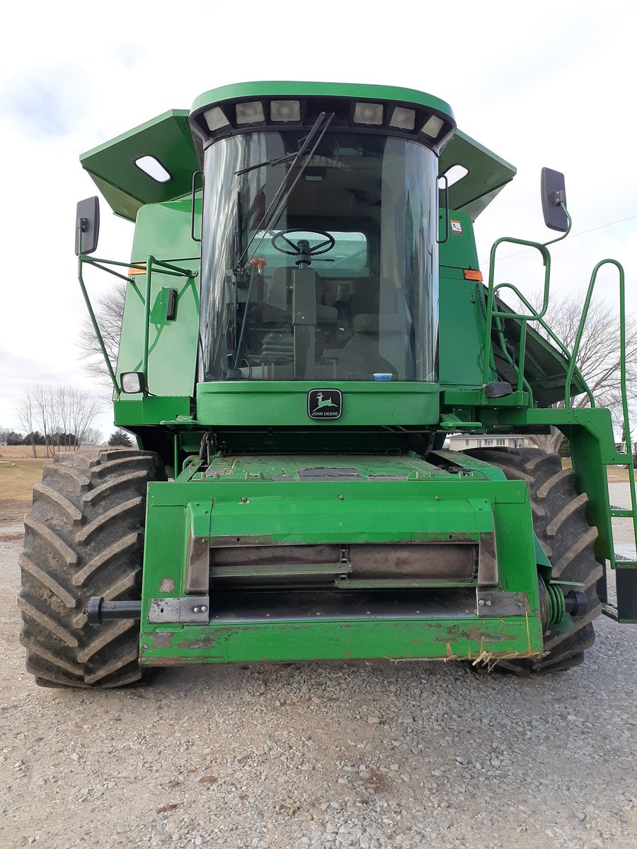 jjubenville's tweet photo. For sale: John Deere 1996, 9500 2975 eng, 2192 sep hours, Farm Trx yield monitor with moisture sensor, 925F grain head, 643 6 row corn head poly snouts, Yetter devestator.$70,000 Dm or call 5198091957 https://t.co/CjILgJ3bdx