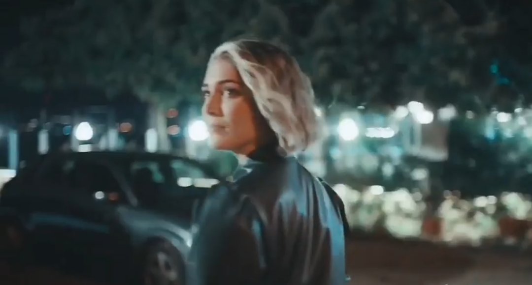 sefirincat's tweet photo. The way they followed each other with their eyes... 😍🔥 #SahGed #GedizIşıklı #SahraYalçin  #UrazKaygılaroğlu #DenizIşın https://t.co/CAKRMBQJms