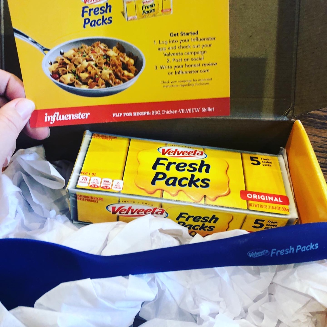tsazspoll's tweet photo. Finally I get to pick the size I want! Fresh every time #contest #complimentary #EasyCheesyVelveeta @EatLiquidGold @Influenster https://t.co/43n6NYY7q2