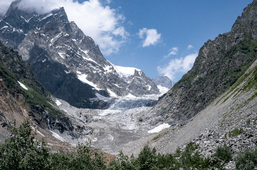 doinggeography's tweet photo. @RJonTourUK @travelexx Thanks for the invitation to #WeekendMood pics of snow and ice! I'd like to add some pics from #Svaneti #Georgia: 
#Chalaadi and #Shkhara glacier with gravel fields and ice shields #photography by @doinggeography https://t.co/eMacpBXlVL