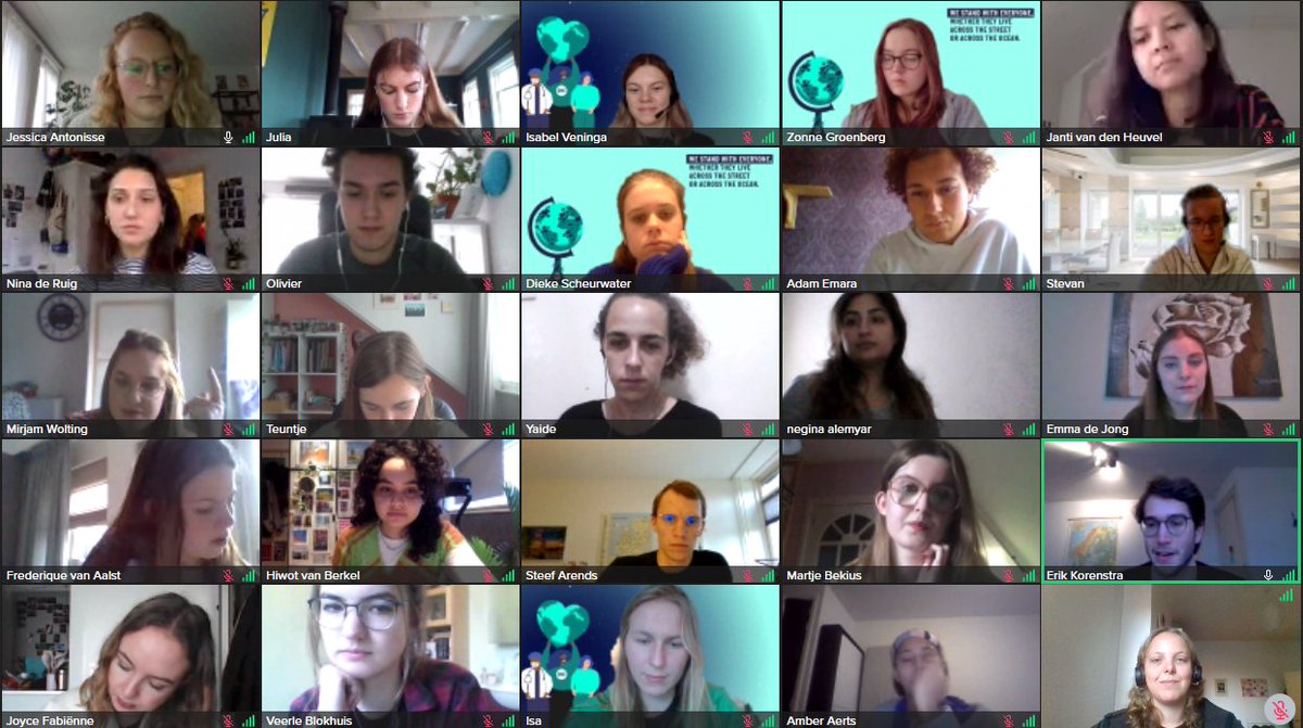 ONENederland's tweet photo. De derde en laatste trainingsdag voor onze Jeugdambassadeurs voordat ze aan de slag gaan! Vandaag hebben ze meer geleerd over social media en teambuilding #samensterk #ONEActivists 💪👥👥 https://t.co/wKpB7XLAg1
