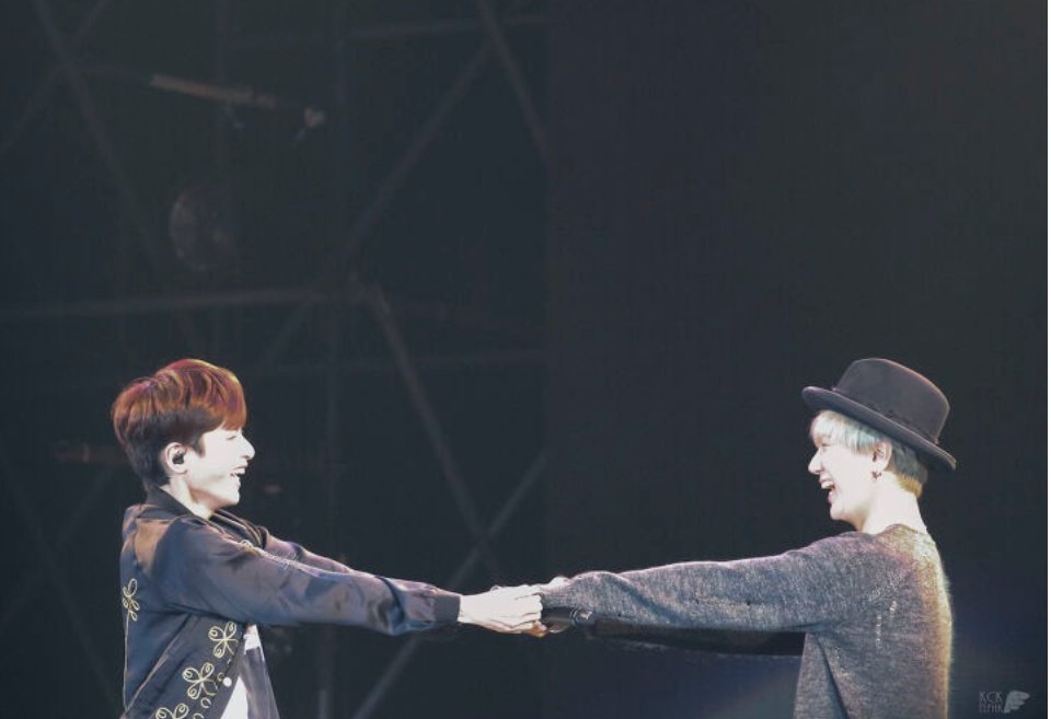 Yesung17_'s tweet photo. Yewook ~♥~

[ #SUPERJUNIOR #슈퍼주니어 @SJofficial #ryrowook #yesung @shfly3424 ] https://t.co/aFp9v1ohh1