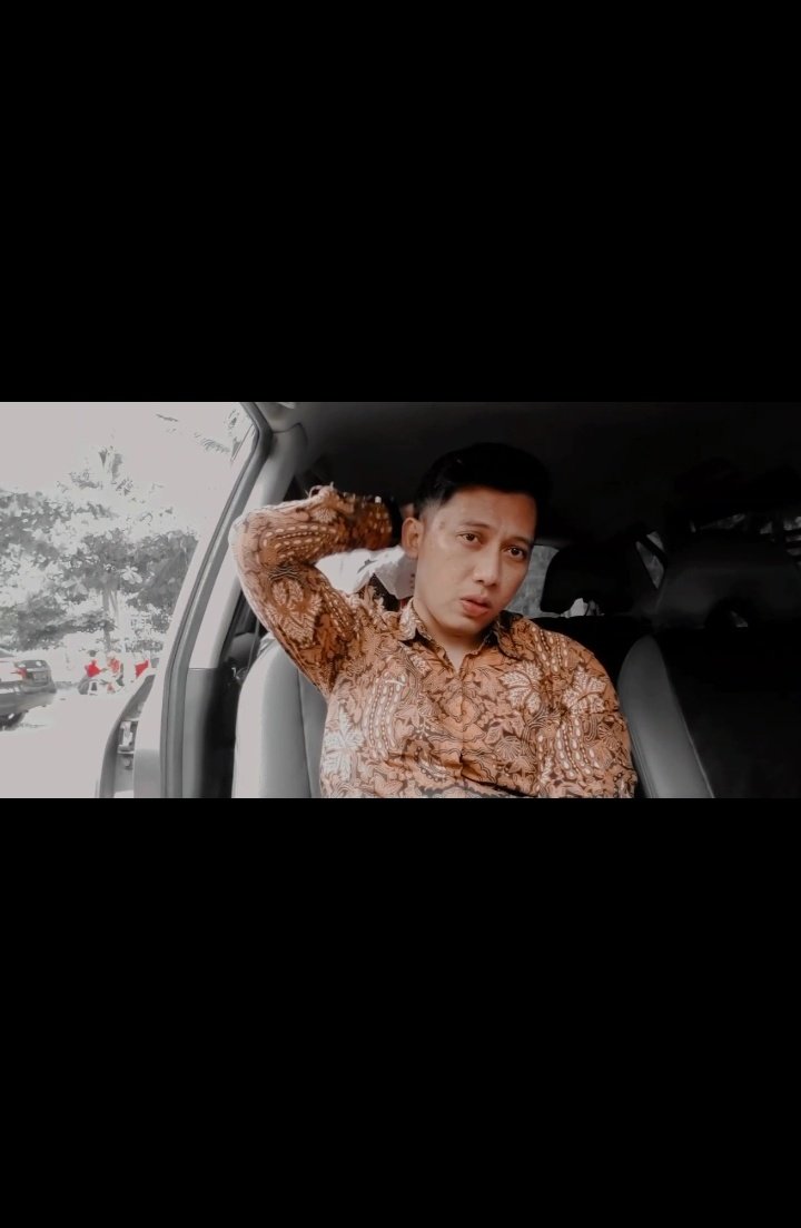 rizale's tweet photo. MBecek time https://t.co/6yiIwhyBJb