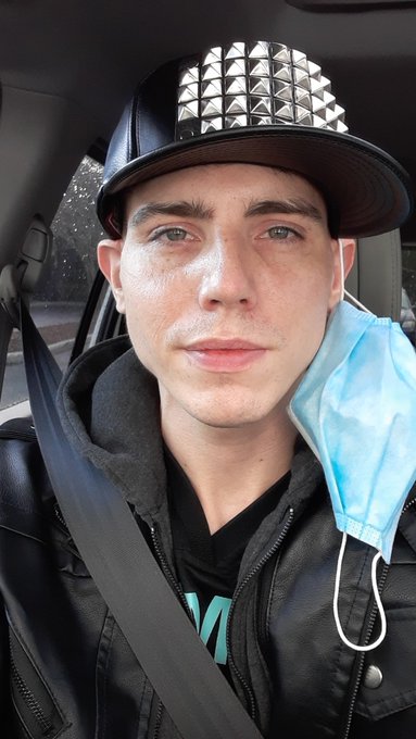 I started crying in my car today and I don't even know what I'm sad about. Like, specifically. It just<a href="/tag/ptsd"class="tags"><span>#ptsd</span></a>