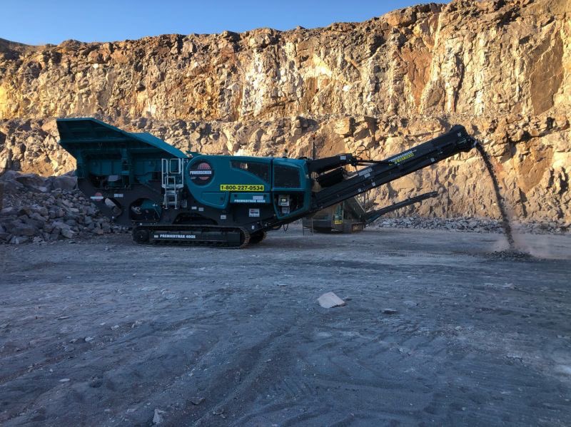 PowerscreenCS's tweet photo. Great job @PowerscreenCS ππ₯ππ₯New #Powerscreen Premiertrak 400X Jaw Crusher set up yesterday. #powerscreencentral #powerscreenwestern #powerscreensales #powerscreen https://t.co/K6vXwzLijz
