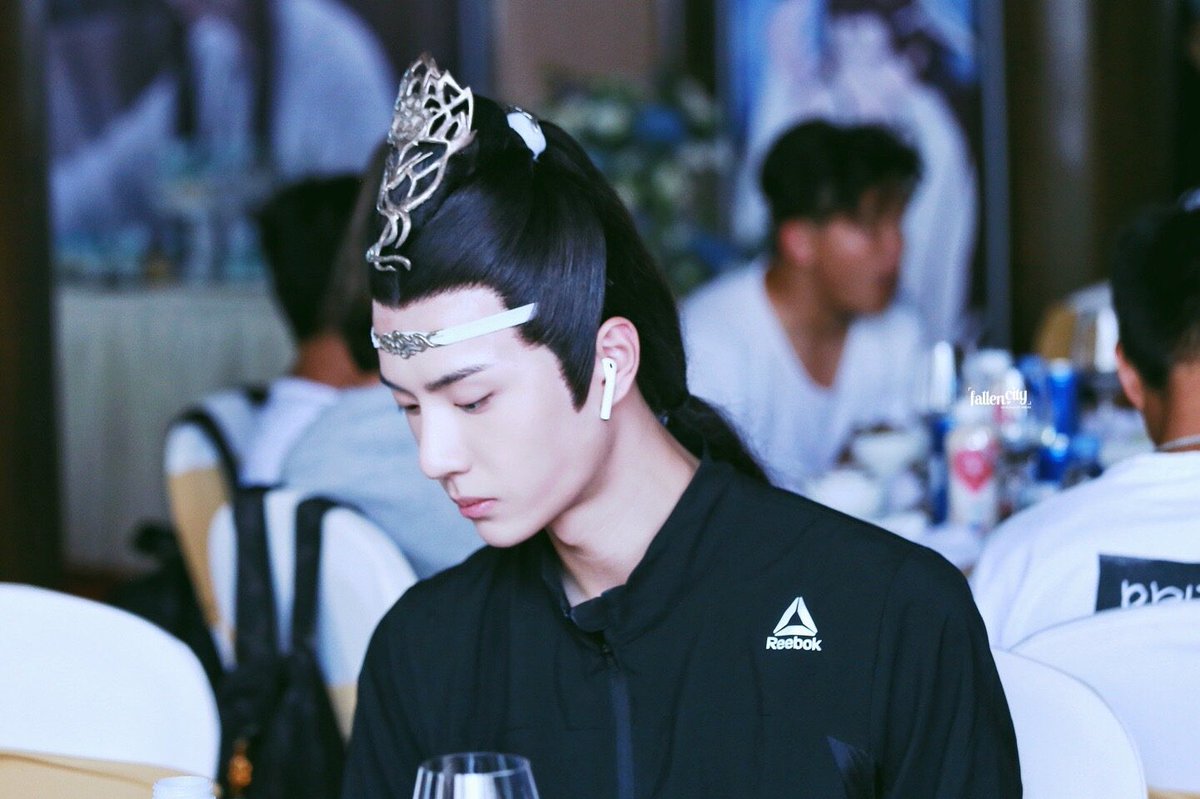 yibo with lan wangji hair in casual getup is my favorite
