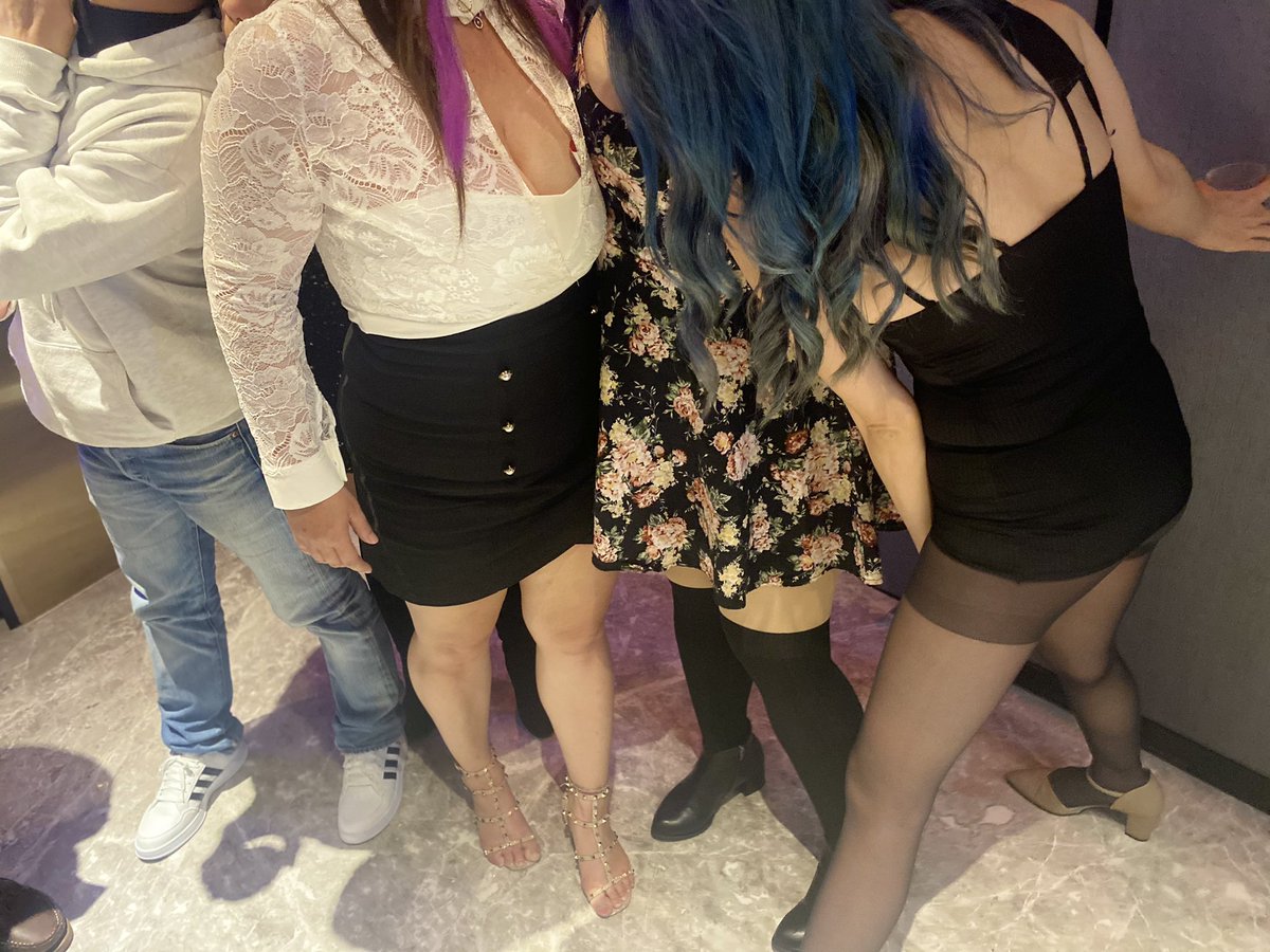 其實
我只想知道
有多少朋友也在推特
今天跟我在一起同樂
麻煩幫我留言+1
我沒辦法tag你
所以請給我機會去認識你🤣🤣❤️

#123百人趴