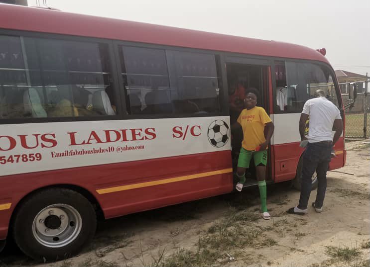WPLGhana's tweet photo. 🚃||• TEAM - ARRIVAL...
⚪️🔴The porcupines have arrived
@LadiesFabulous
#️⃣ #SupFab
#shedidthat | #WPLw2 https://t.co/7QH5QCi3Yv