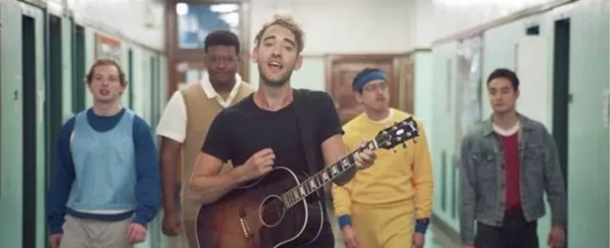 Un videoclip inspirador. "Someone you" de Banner. Acostumbrado a letras fuera de tono, este videoclip derrocha VALORES. Profes de #edufis , coged ideas para que vuestro alumnado elabore una coreografia con un hilo conductor y un mensaje claro:Stop Bullying
youtu.be/XeLaiL9tk68