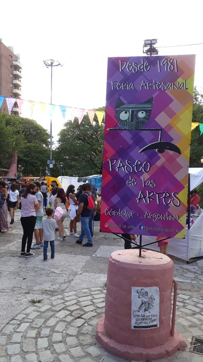 🚨Acercate a recorrer el #paseodelasartes este #findesemana

👉Más de sesenta artesanos y artesanas exponiendo
las mejores #artesanías

📢Horario de verano: 18hs a 23hs, sábados y domingos 

 #feriaartesanal #Güemes #Córdoba #Argentina