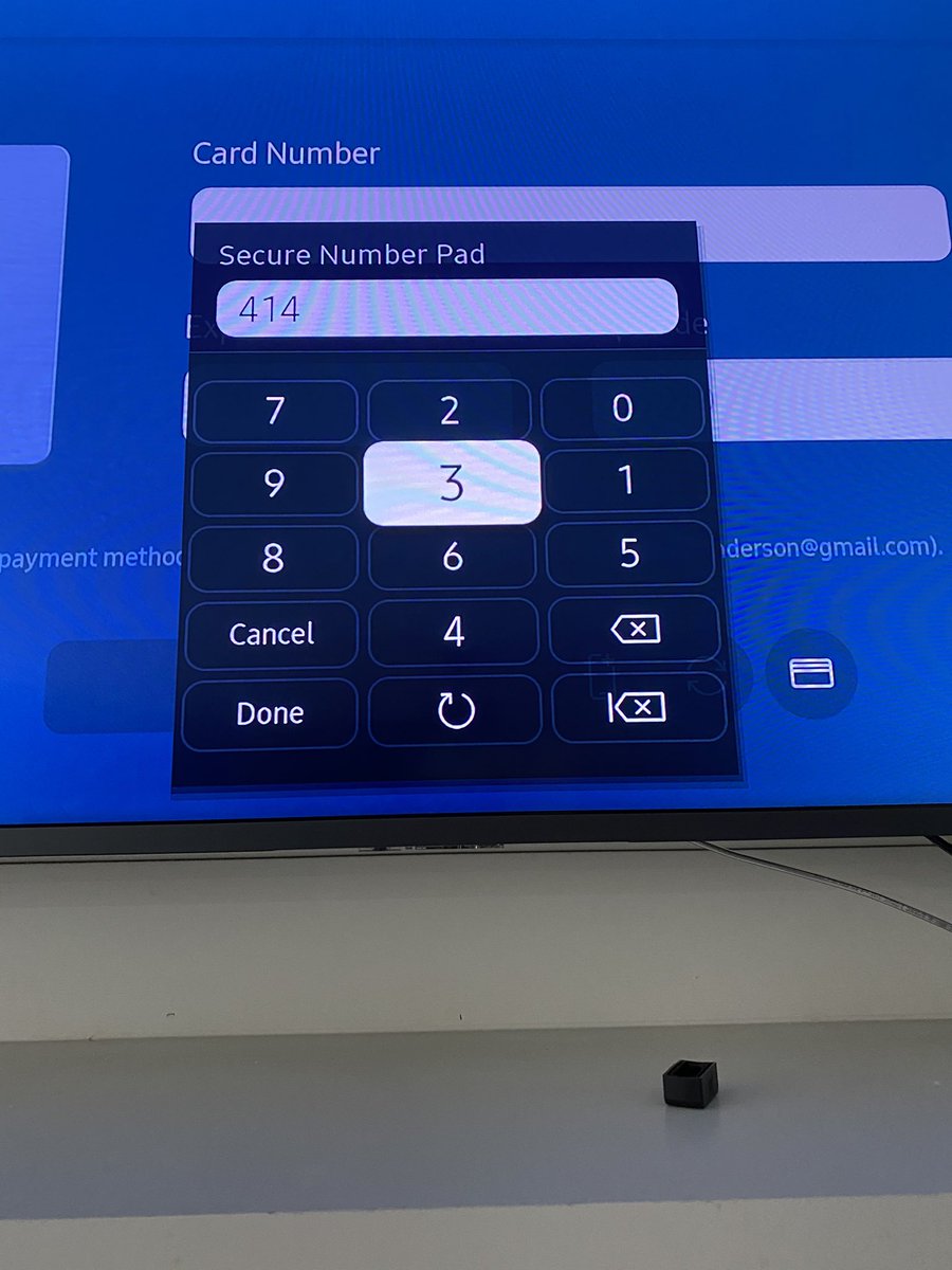 KellyPHenderson's tweet photo. @SamsungTV what’s up with the #theframe’s janky number layout? https://t.co/wAxo5APTZ8
