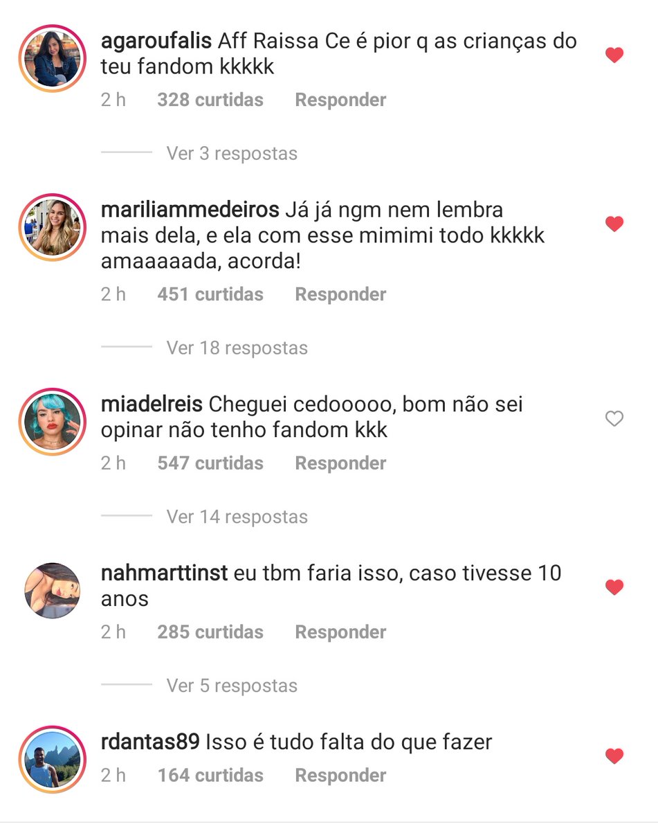 soffreaking's tweet photo. @raissabarbosar os comentários pra vc lá no gossip... https://t.co/02Z3uH1Dqq