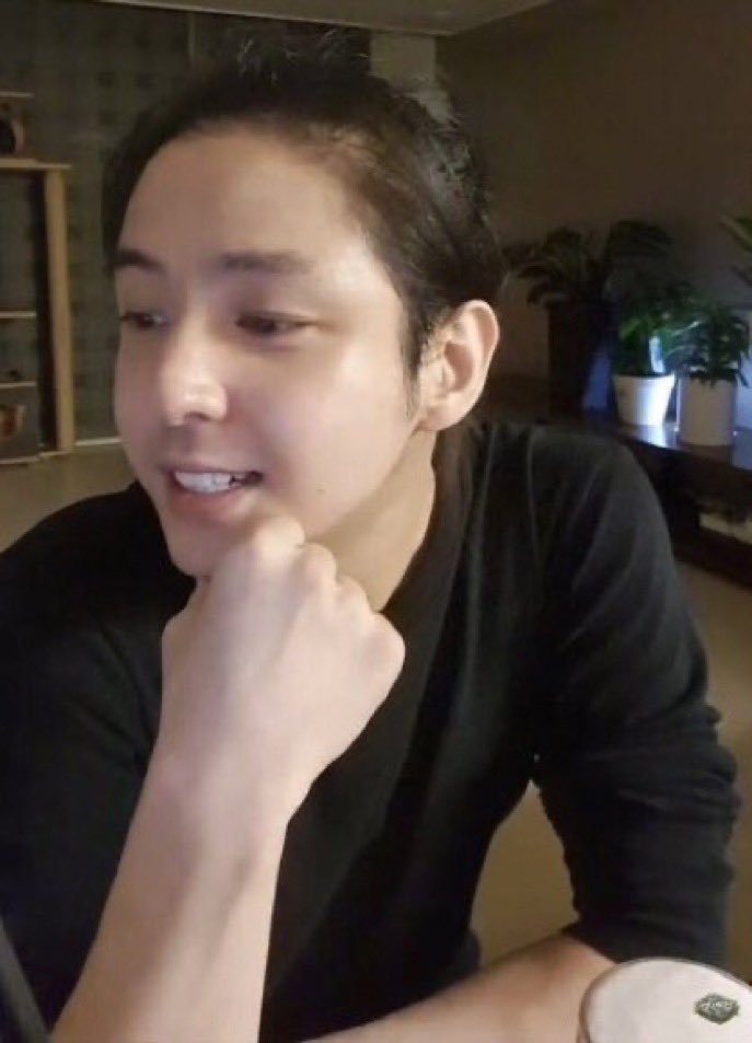 ChgdLabel's tweet image. ما علمتونا وش رايكم باخر بث ؟