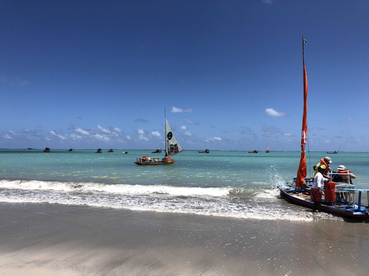 briefzil's tweet photo. Geoarbitrage in Maceió, Brazil (monthly prices): 

- decent 645 sqft apt for 450 USD (best neighborhoods)

- fast internet - 18 USD

- supermarket- 100 USD (prime steak 12 USD per kg; coffee 4 USD per kg)

- gym - 18 USD

- this view/ sun all year long/healthy lifestyle- for free https://t.co/ZPZp0F9FXL