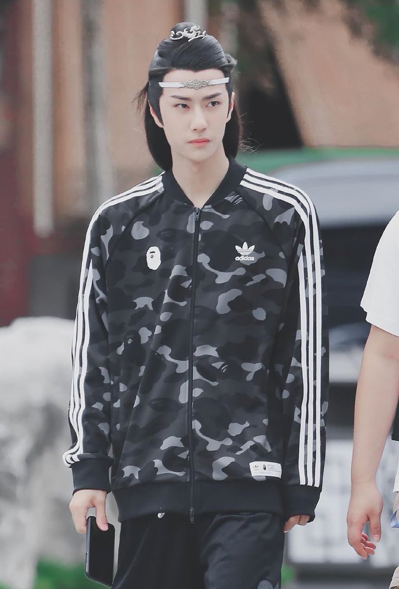 category is shoulder