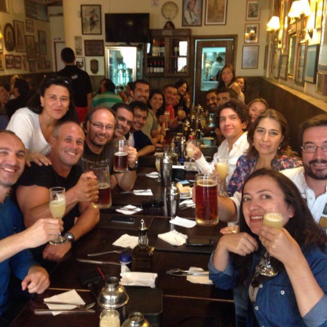 mauropalma's tweet photo. Un lindo recuerdo de la generación 96 de muertos de hambre de la PUCV en @LaFlordeChile https://t.co/6dcEHdA0rd