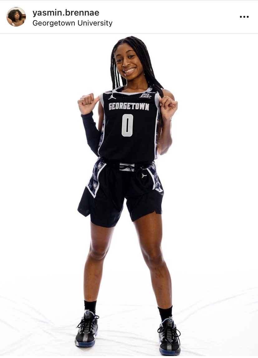 JayMeadors's tweet photo. Got Luck to both you young ladies today! @YasminBOtt @christyn2000
@UConnWBB @GeorgetownWBB
#501Made #GoatGang🐐
#ArkIcons🏀 https://t.co/XHJ6KDJtaB