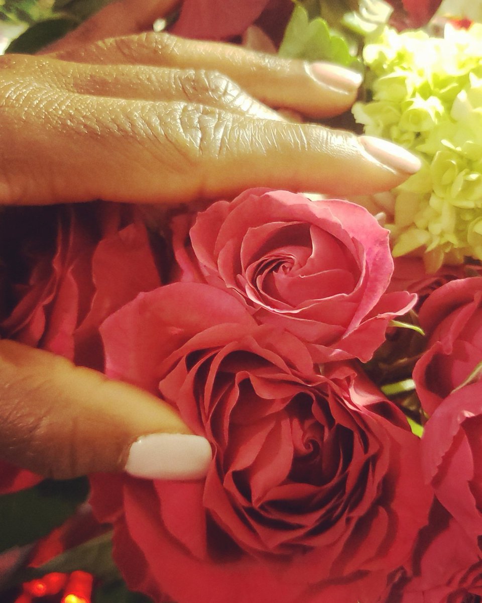 IamEbonyWebb's tweet image. Thank You Gloss Nail Bar for such a relaxing time. I really enjoyed my manicure and pedicure. ❤💕💜💙
#nailfies