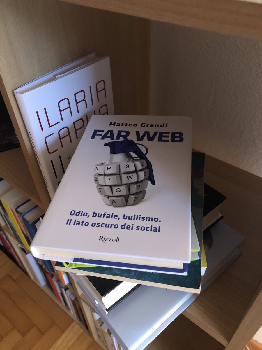 RMestroni's tweet image. Ecco, aggiunto alla piletta di #libri da leggere ⁦@matteograndi⁩ 
(tocca prima alla ⁦@ilariacapua⁩ però eh...) 😎 #farweb