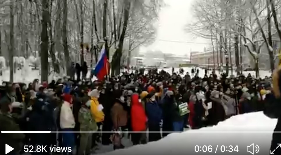 Over the last 5 hrs: Ivanovo, Samara (chant: Putin is a thief!), Magnitogorsk (more ice sculptures), Ulianovsk (Lenin's home town), Saratov (P is a thief!), Astrakhan (Freedom! Freedom!), Volgograd... #23январяЗаСвободу  #FreeNalvany  #FreeNavalnyNow coverage/thread 