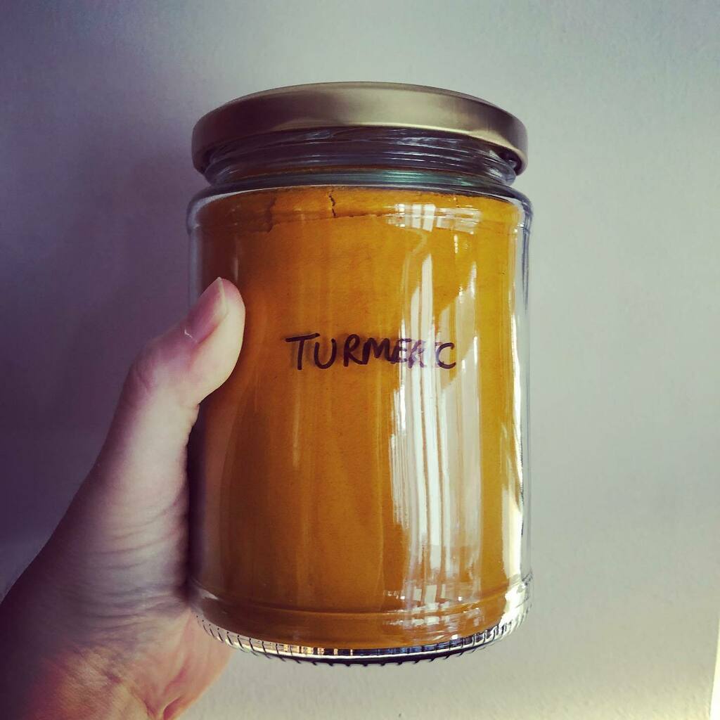 One lucky organic turmeric fan can get their hands on this 300g jar for less than £5.50 (would have been £8.95!) 🤗 If you’re dosing up with it for your health, swing over to our website and check the herbs and spices section 👉 Link in bio. instagr.am/p/CKZCXW9nhVg/