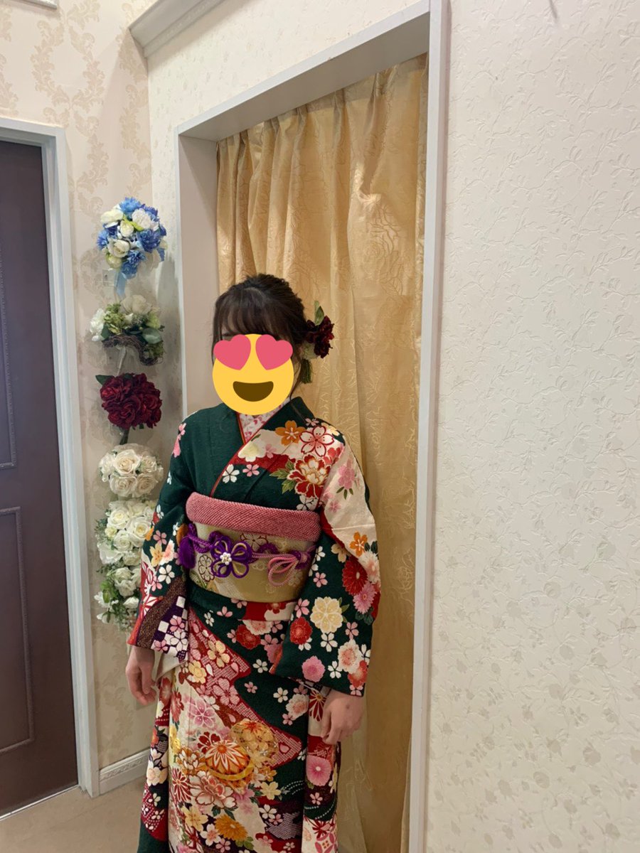 成人式の日も忙しく仕事してた妹が
みんなからちょっと遅れて今日、振袖の写真撮ってきたって写真送ってくれた
すごい綺麗で可愛くて嬉しかった https://t.co/PCReP1YKTz