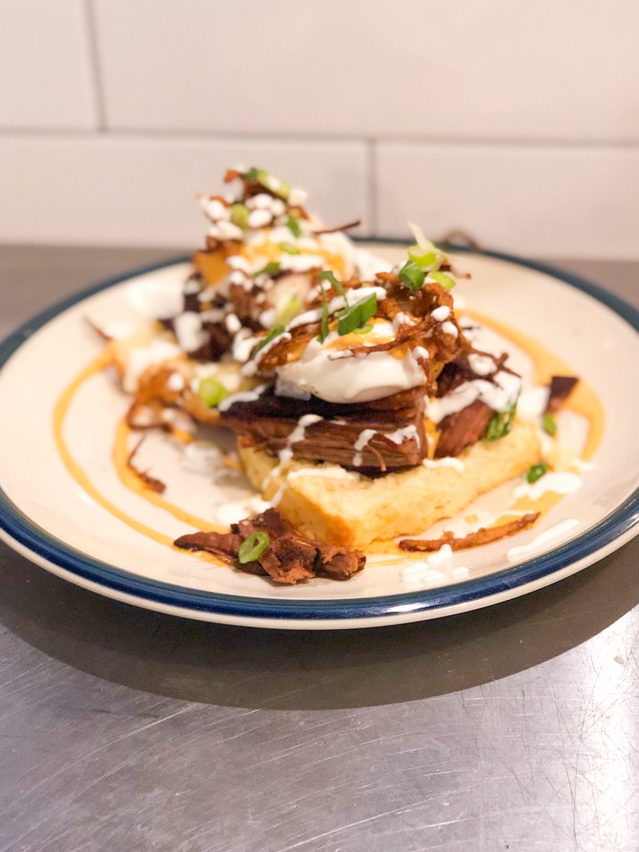 sunrise_memphis's tweet photo. Weekend specials: Brisket biscuit-with egg, cheddar, onion straws and white bbq sauce 

Brisket Benedict- poached eggs, chipotle hollandaise, onion straws, lime creama 

And don’t forget, we’re at 50% capacity now! Woo! 🤘 https://t.co/FSuuYBdPF5