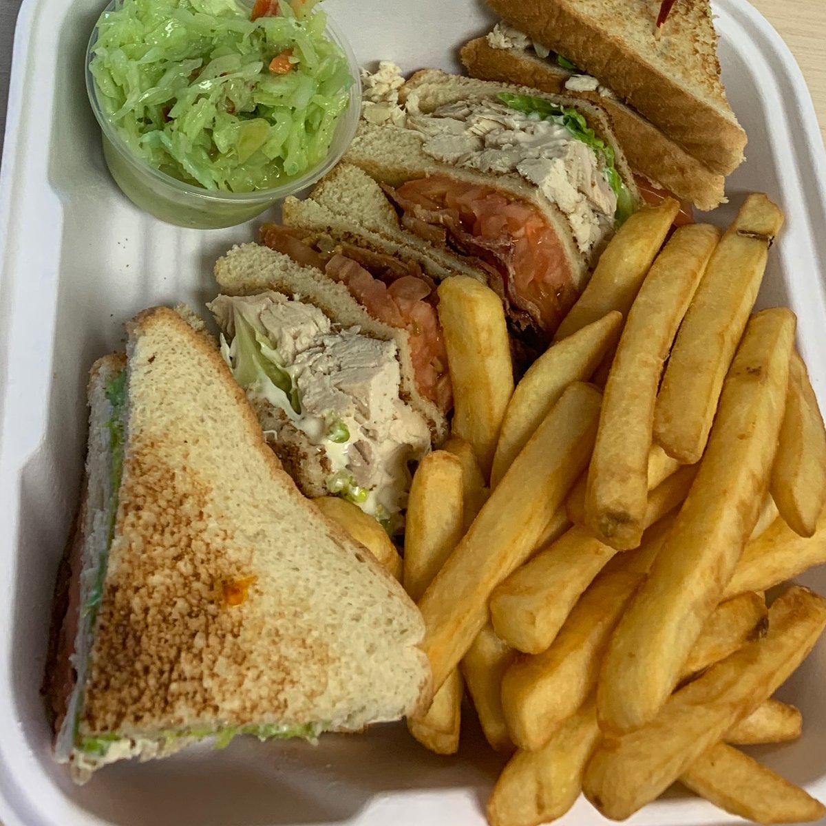 Ralph and Sons Diner tweet media