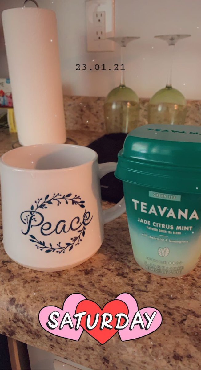 nallahrose22's tweet photo. @TEAVANA y’all better get on it!!! I love my hot tea baby! https://t.co/jA7gphE02E