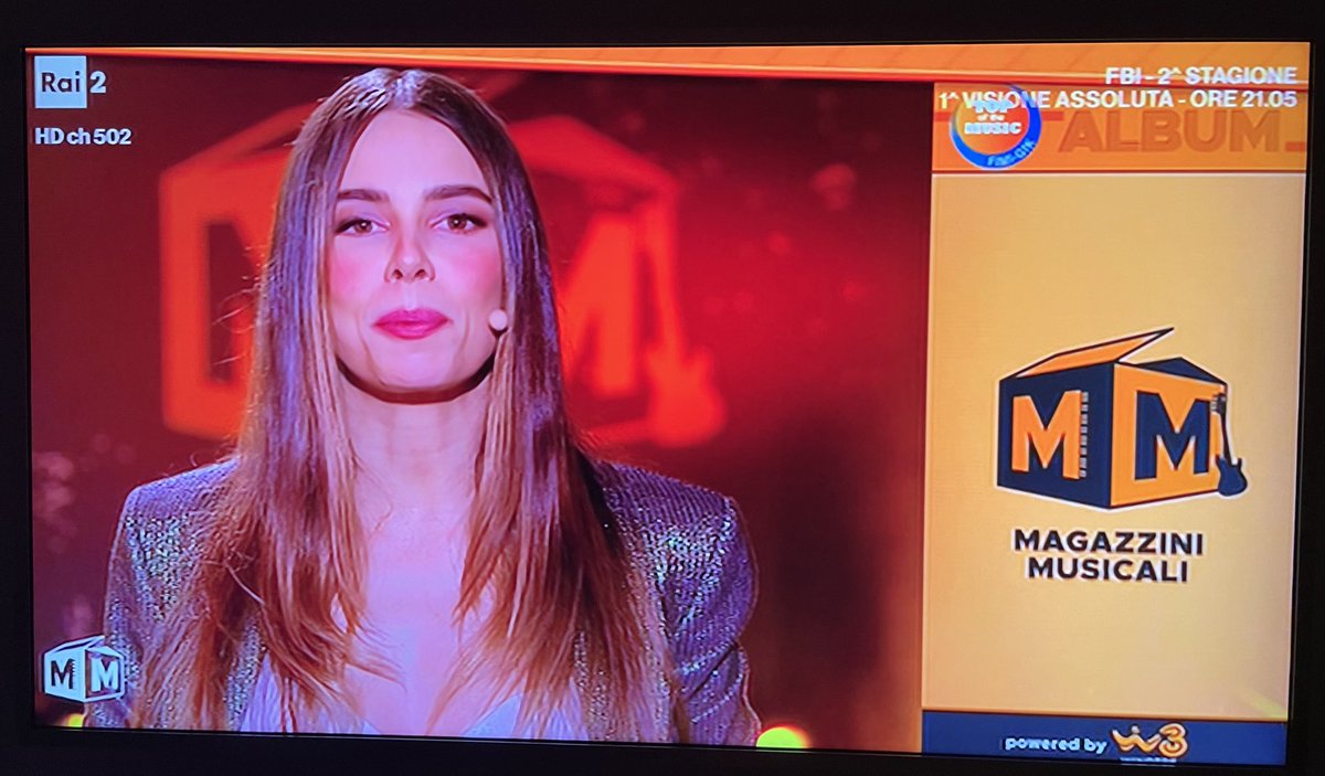 Femy_Sca's tweet photo. Sei figs @melissa_greta ❤️ #MagazziniMusicali https://t.co/PP73IVDK2N