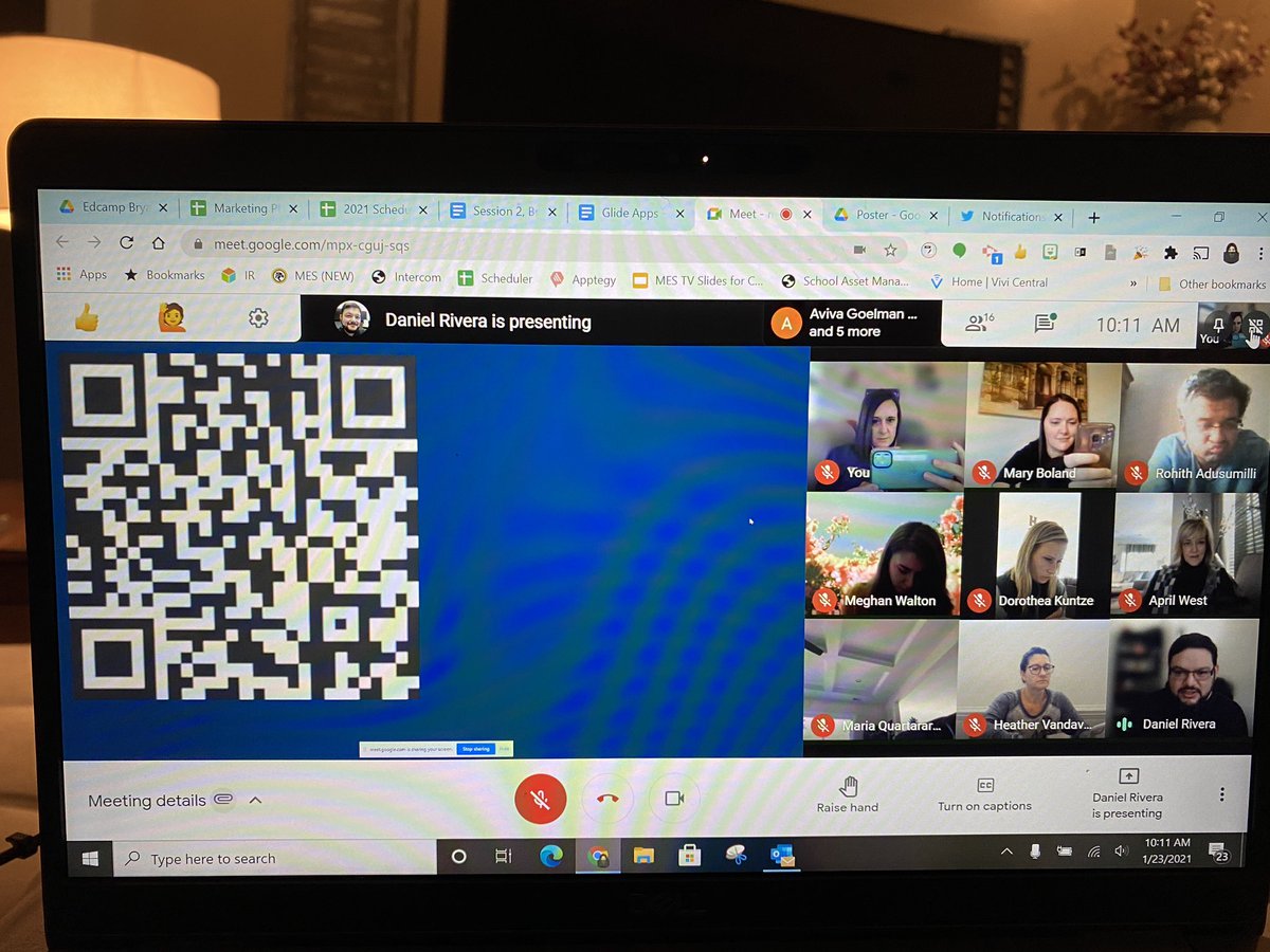 TeachingHursey's tweet photo. Learning about @glideapps with the @danielrivera. So many possibilities!! @SarahChancey5 ... house point app coming soon! #EdCampBryan #MESrocks https://t.co/F6YfPKmlVR