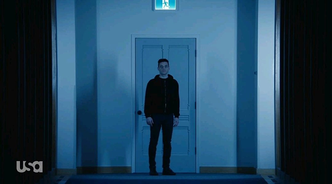 6. Mr.Robot - Words aren't enough to describe the beauty of this show. Hard-hitting performances. Beautiful writing. No hiccups whatsoever. Most underrated show to ever be made.