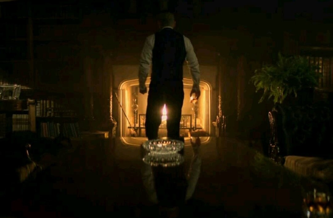 10. Peaky Blinders - The writing is ok-ish but the characters are too good. Top notch show. Came for Cillian, stayed for the Shelby family.