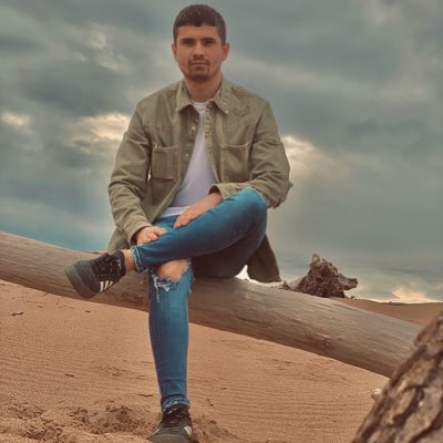 mihaail96's tweet photo. #NuevaFotoDePerfil https://t.co/S2fS9bSk1b