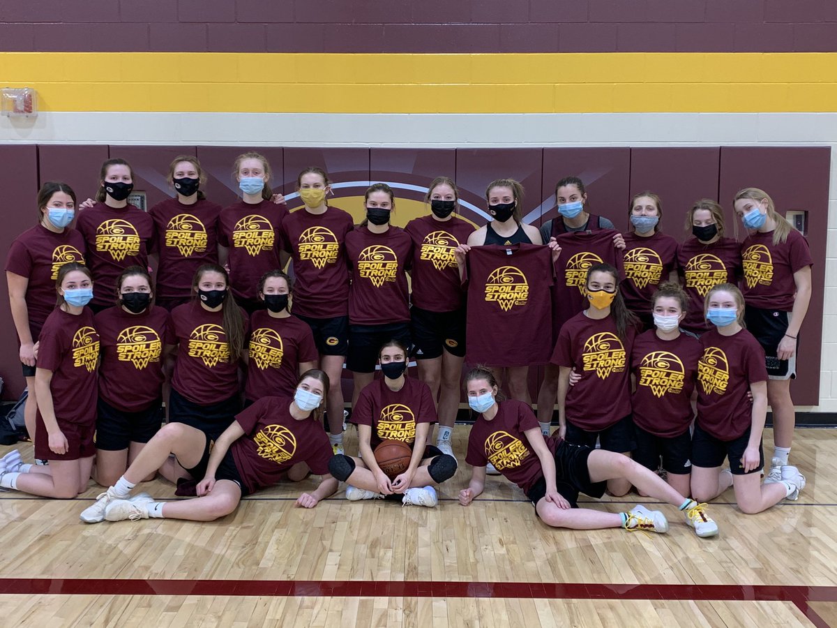 SpoilersGirls's tweet image. Sporting new Team shirts thank you @HeftySeed of Grafton for sponsoring👊🏀 #SpoilerStrong #SpoilerPride