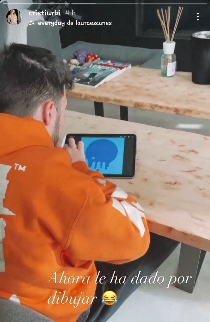AlwaysAlele's tweet photo. Willy ta dibujando ayuda estoy triste su sonrisita del final auxilio 🤲💖 https://t.co/z4pXC19XDX