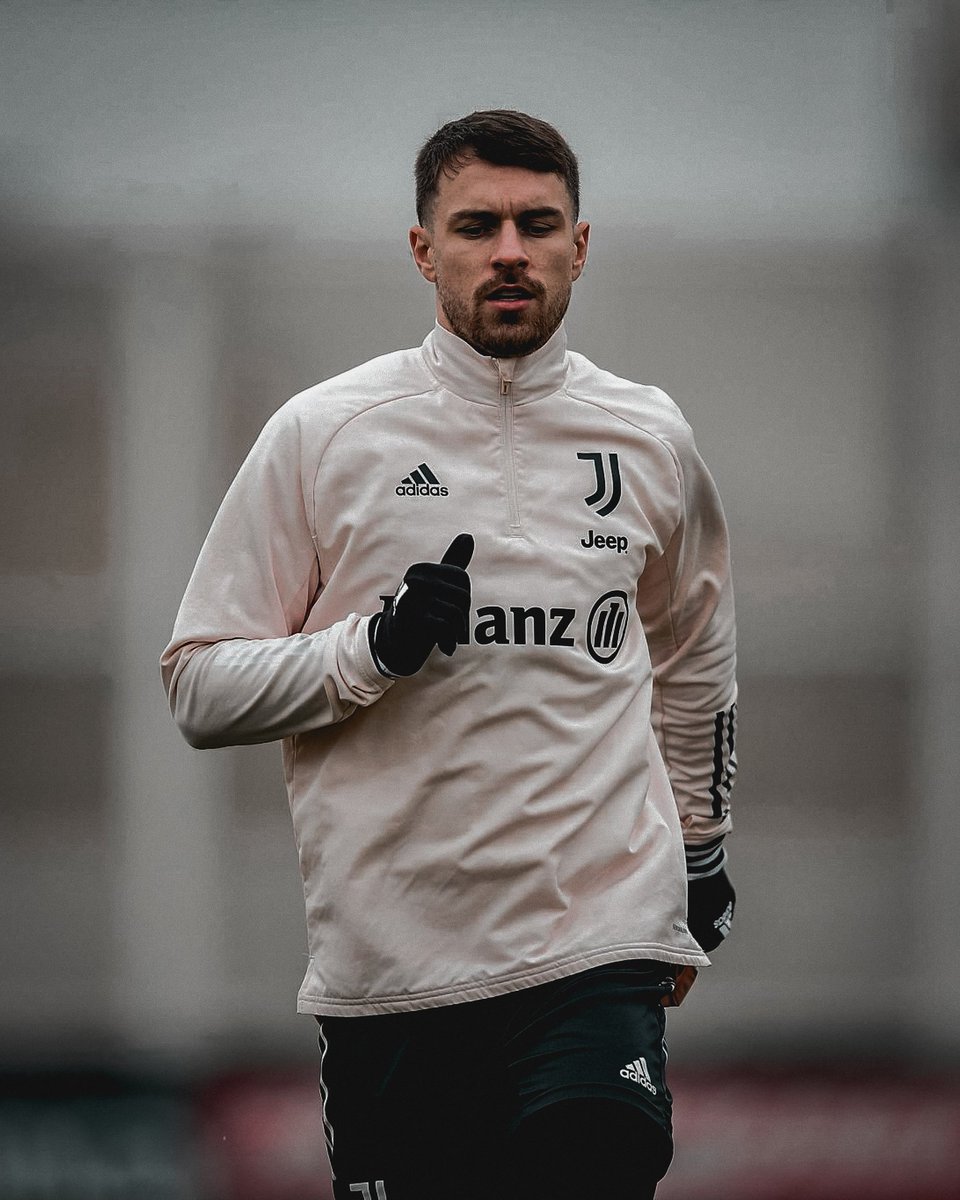 JuventusHQ's tweet photo. Juventus FC
#TrainingPics #JHQ

How much ready are you? Tell with an emoji 😉 https://t.co/HtazhTsWc5