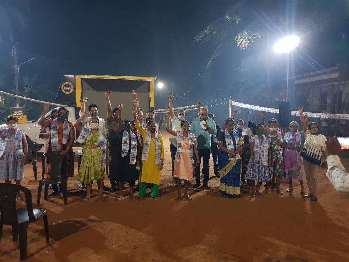 RahulMhambre's tweet photo. #veezandolan meetings of @AAPGoa 
People joining in at Harmal, Cancona and ReisMagos. https://t.co/NYNQUIvSAH
