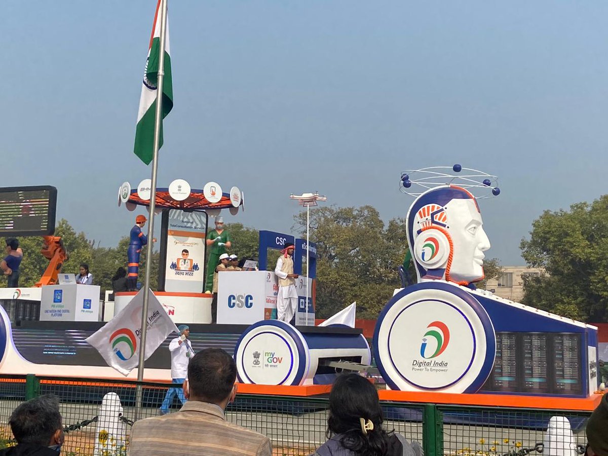 Harbir08's tweet photo. गणतंत्र दिवस समारोह के लिए नई दिल्ली में पूर्वाभ्यास परेड, हमारे सभी CSC VLE के लिए गर्व का क्षण है @dintya15 @CSCJharkhand @anupam7773 @jh_csc @csc_wi @spm_jharkhand https://t.co/rGKE7fqMIu