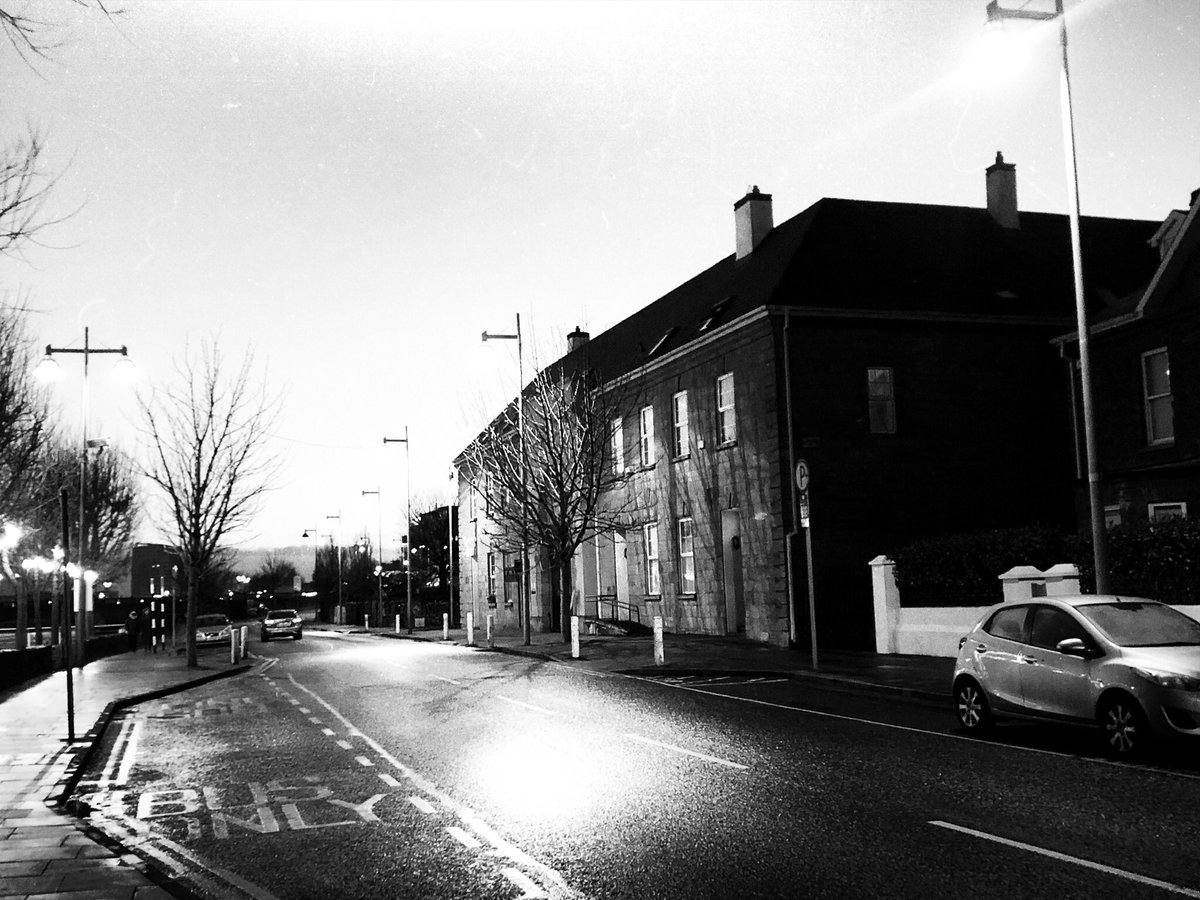 SeanRyanT's tweet photo. #100daysofwalking #5kmfromhome #Discovering #LimerickHistory #ClancysStrand #StrandBarracks @ https://t.co/mZAkIUi81x by #PatrickComeford &
https://t.co/rtGNriwEPs by @IFI_Dub
https://t.co/oLMjpyNAaq by @NIAH_Ireland #Limerick
#Ireland #natgeophoto #PhotoOfTheDay #History https://t.co/np9DY4dd9a