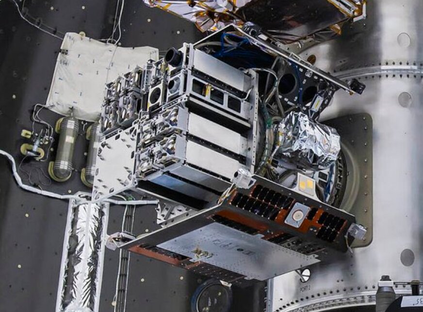 Zoom in on ION-SVC PULSE, on the lower ring, Port 2 (as per writing below it).