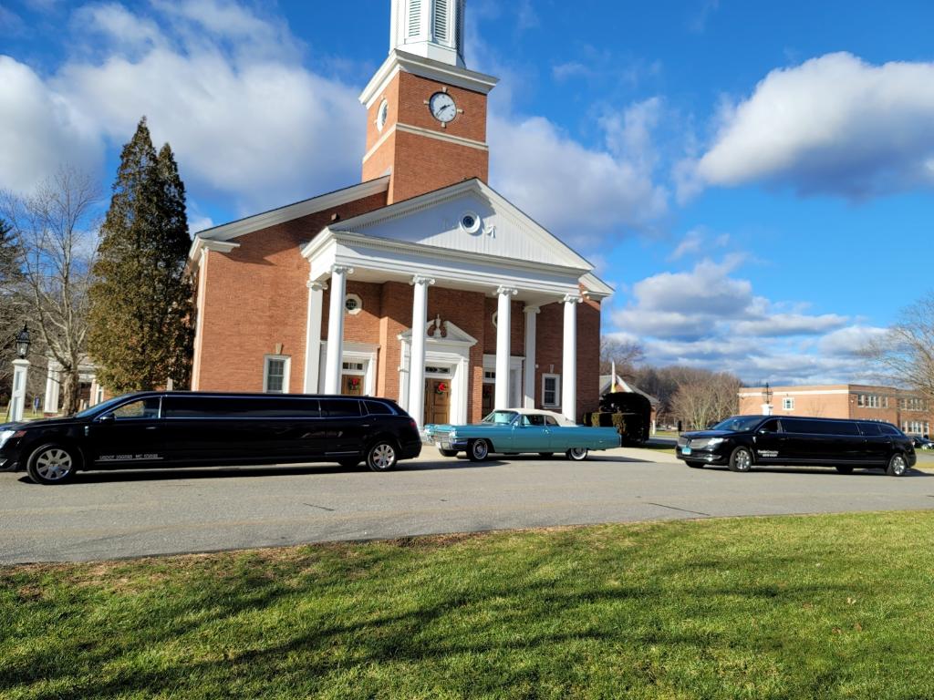 Elitelimoct's tweet image. Beautiful Day
Beautiful Wedding
Beautiful Cars
#elitewedding #rideelite 
elitelimoct.com