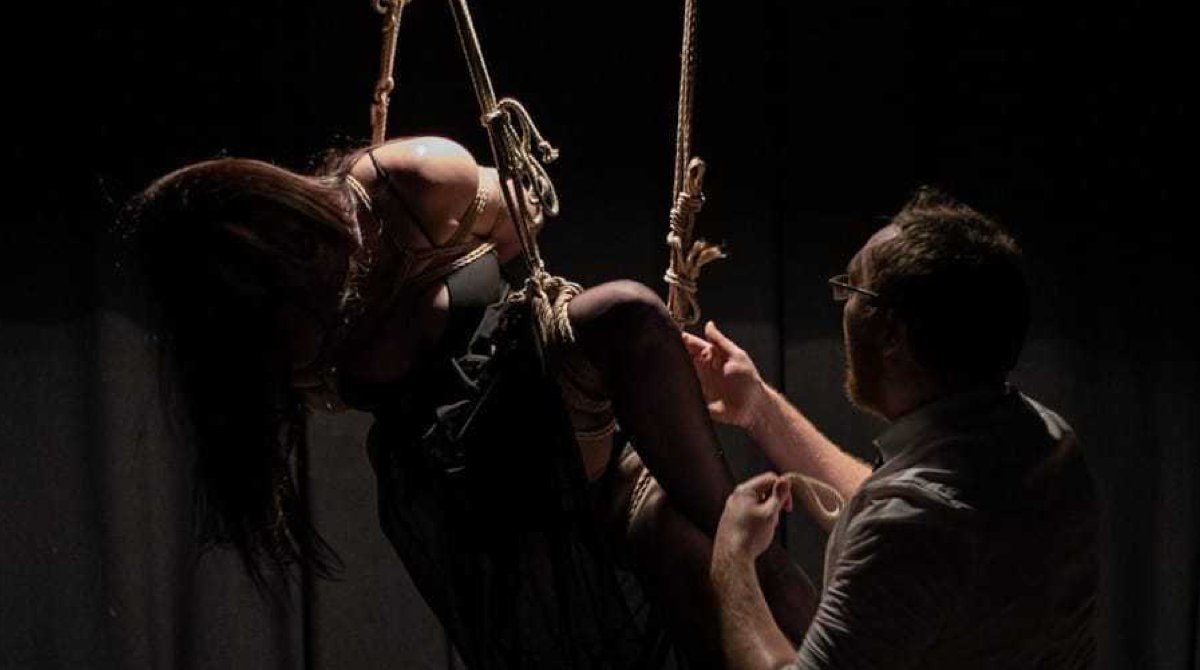 Tonight we're excited for 3 very different pairs of performers. You still have a couple of hours to get the tickets. 

ChristianRed ⨉ EntwinedStar
WillHunt ⨉ Redridingbrat
Nik YO̴ƲᖇҜ₦Θ₮Ƨ ⨉ Iris Colomb

Tickets: tickettailor.com/events/ukrex/4… (also in bio). Starting at 7:00 PM GMT.