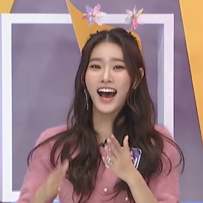 hi ♡ this is a thinker account dedicated to weeekly's monday so pls support monday and this account too 🦋 follow &amp; rt to spread the word ! <3

 #MONDAY #먼데니 #WEEEKLY #위클리 <a href="/_Weeekly/">Weeekly (위클리)</a>