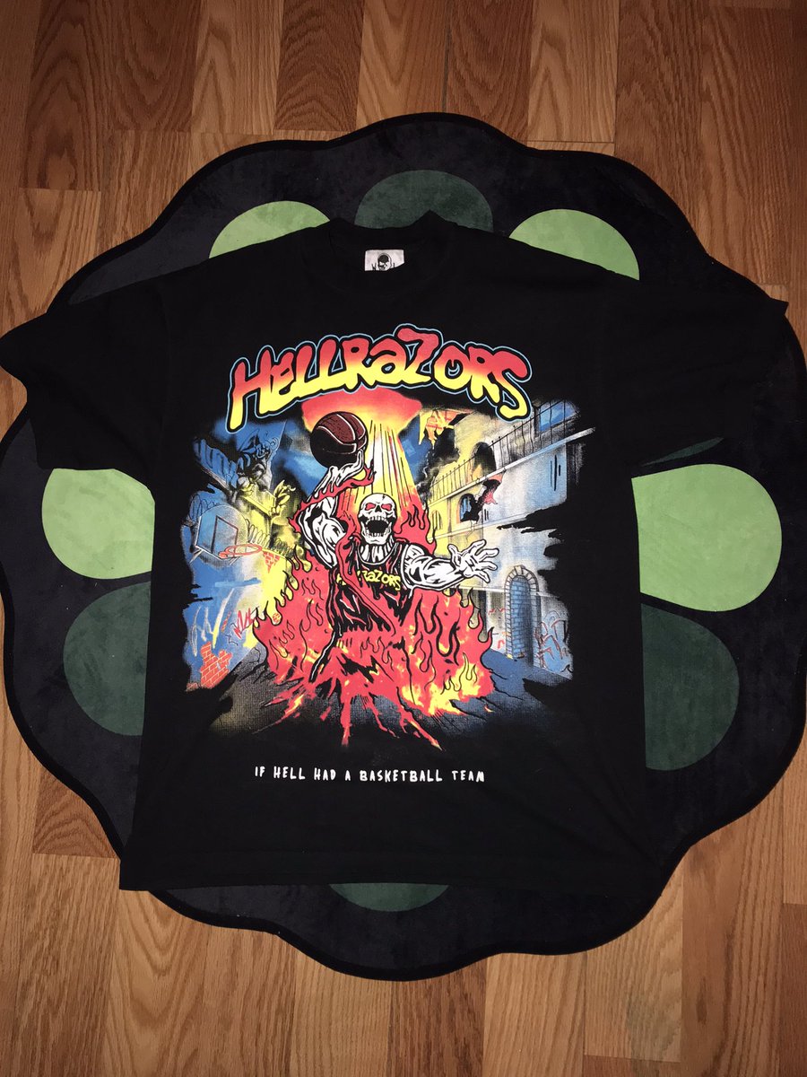 UAmericans94's tweet photo. New shirt for sale on our Depop page check them out link in bio https://t.co/GPhCJht0qJ