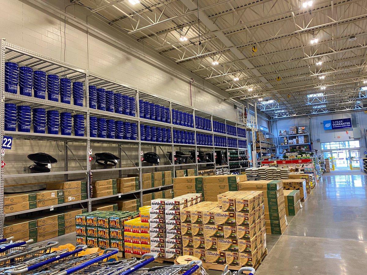 What a sight! Keeping things safe and tidy at Hamilton #1046. We appreciate our associates hard work and commend them on a job well done! Great work team!!