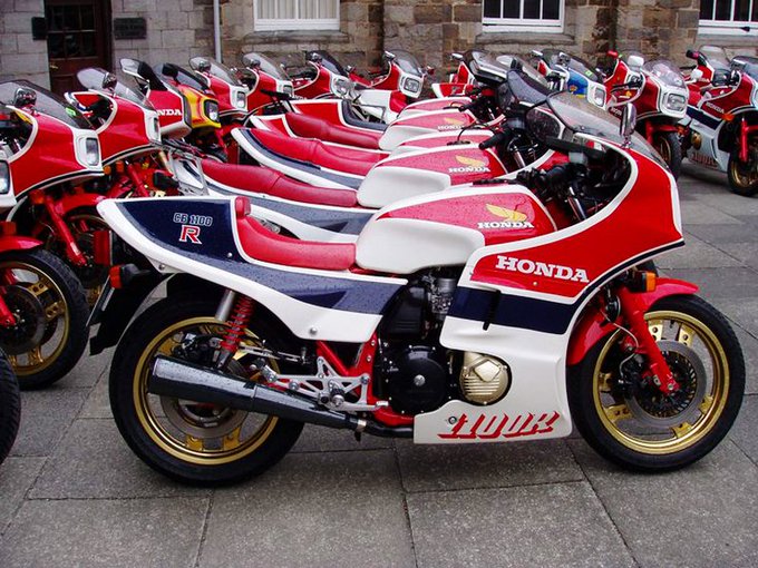 Японский мотоцикл 8. Японские мотоциклы Хонда. Honda CB 750 80-Х. Мотоцикл Honda 80 - х. Мотоцикл Хонда Япония.
