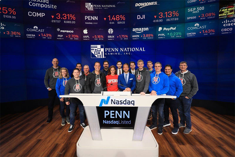 1/ FLASHBACK -  $PENNPenn National Gaming bought a 36% stake in Barstool for $163 M in cash & stock — valuing Barstool at $450 M. In 3 years Penn will pay another $62 M to amp its stake to 50%. Penn is listed as  $PENN on the NYSE and hope to continue their content success.